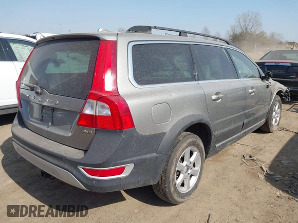 2012 Volvo XC70 3.2L with VIN YV4952BZ0C1141842, listed as a IAAI auction lot 41784679 with 106,541 mi miles and . Bid and sale history available at DreamBid. Image 4.