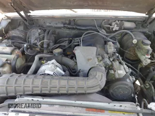 1996 Ford Explorer XL z VIN 1FMDU34XXTUD00720, wystawiony jako IAAI lot #41881522 z przebiegiem 156 194 mil mil oraz . Historia ofert i sprzedaży dostępna na DreamBid. Obrazek 10.