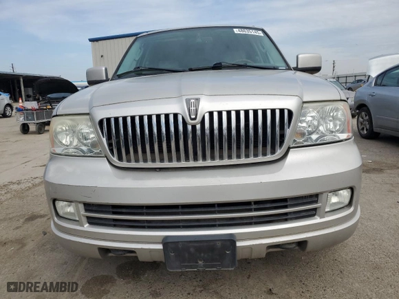 2006 Lincoln Navigator Luxury with VIN 5LMFU285X6LJ16221, listed as a Copart auction lot 48635145 with 196,230 mi miles and Clean Title. Bid and sale history available at carsss.com. Image 5.