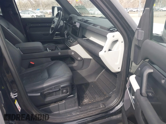 2022 Land Rover Defender S with VIN SALEJERX0N2075186, listed as a IAAI auction lot 41626458 with 79,500 mi miles and . Bid and sale history available at DreamBid. Image 5.