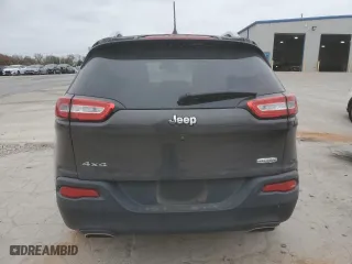 2016 Jeep Cherokee Altitude with VIN 1C4PJMCS1GW322976, listed as a Copart auction lot 82009614 with 93,013 mi miles and Salvage Title. Bid and sale history available at carsss.com. Image 6.