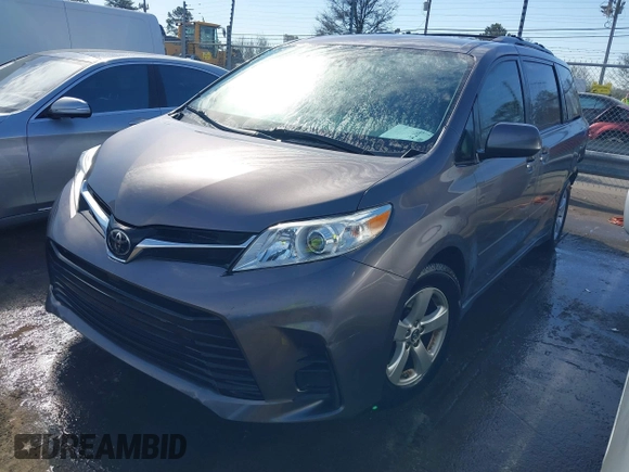 2019 Toyota Sienna LE Auto Access Seat with VIN 5TDKZ3DC9KS003158, listed as a IAAI auction lot 41661747 with 129,860 mi miles and . Bid and sale history available at DreamBid. Image 2.