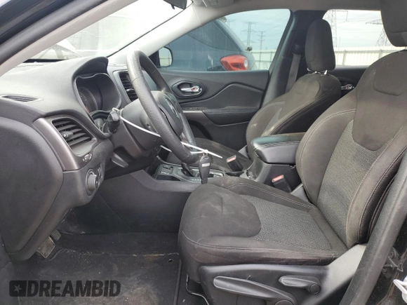 2019 Jeep Cherokee Latitude z VIN 1C4PJLCB9KD269779, wystawiony jako Copart lot #53044105 z przebiegiem 133 845 mil mil oraz Szkoda całkowita • Salvage title. Historia ofert i sprzedaży dostępna na DreamBid. Obrazek 7.