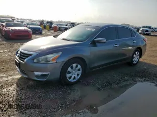 2015 Nissan Altima 2.5 with VIN 1N4AL3AP3FC242349, listed as a Copart auction lot 61030665 with 215,486 mi miles and Salvage title. Bid and sale history available at DreamBid. Image 1.