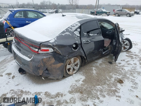 2016 Dodge Dart SXT z VIN 1C3CDFBB3GD661032, wystawiony jako IAAI lot #41613204 z przebiegiem Nie podano mil oraz . Historia ofert i sprzedaży dostępna na DreamBid. Obrazek 4.