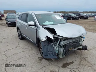 2018 Mitsubishi Outlander SE z VIN JA4AD3A35JZ055117, wystawiony jako IAAI lot #41955013 z przebiegiem 142 906 mil mil oraz . Historia ofert i sprzedaży dostępna na DreamBid. Obrazek 1.