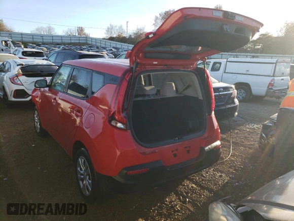 2021 Kia Soul S with VIN KNDJ23AU6M7142397, listed as a Copart auction lot 67680121 with 5,364 mi miles and Salvage Title. Bid and sale history available at DreamBid. Image 3.