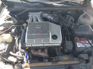 2001 Lexus ES with VIN JT8BF28G615110087, listed as a IAAI auction lot 41853786 with 152,048 mi miles. Bid and sale history available at carsss.com. Image 10.