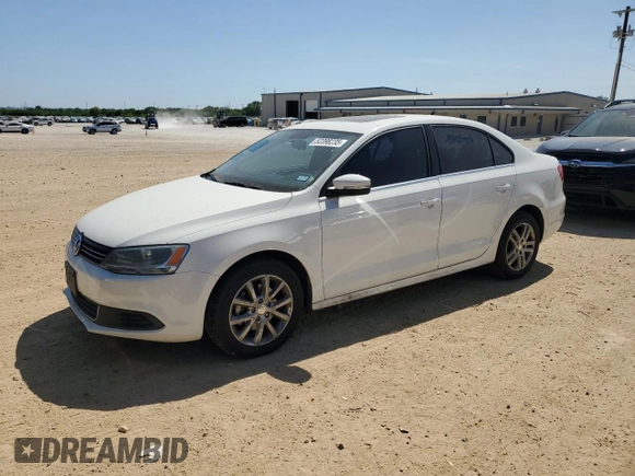 2013 Volkswagen Jetta Sedan SE with VIN 3VWDP7AJ6DM307315, listed as a Copart auction lot 52398235 with 138,764 mi miles and Salvage Title. Bid and sale history available at carsss.com. Image 1.