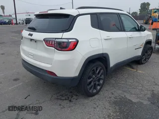 2021 Jeep Compass 80th Anniversary with VIN 3C4NJCEB4MT577055, listed as a IAAI auction lot 41847664 with 106,135 mi miles and . Bid and sale history available at carsss.com. Image 4.
