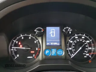 2015 Lexus GX 460 z VIN JTJBM7FX0F5116088, wystawiony jako Copart lot #56901465 z przebiegiem 97 189 mil mil oraz Szkoda całkowita • Salvage title. Historia ofert i sprzedaży dostępna na DreamBid. Obrazek 9.
