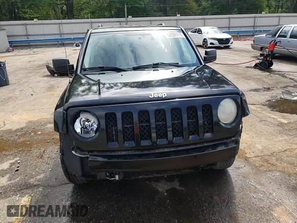 2014 Jeep Patriot Altitude z VIN 1C4NJPBA3ED729546, wystawiony jako Copart lot #52505015 z przebiegiem 202 650 mil mil oraz Szkoda całkowita • Salvage title. Historia ofert i sprzedaży dostępna na DreamBid. Obrazek 15.