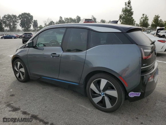 2018 BMW i3 with VIN WBY7Z2C55JVE64933, listed as a Copart auction lot 62085683 with 47,998 mi miles. Bid and sale history available at carsss.com. Image 2.