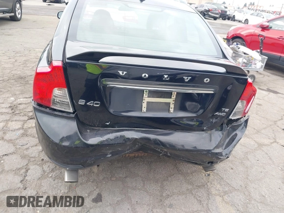 2010 Volvo S40 R-Design with VIN YV1672MH4A2488208, listed as a IAAI auction lot 41462415 with 125,665 mi miles. Bid and sale history available at carsss.com. Image 6.
