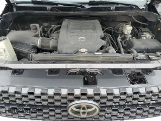 2018 Toyota Tundra 2WD SR5 with VIN 5TFEM5F17JX126470, listed as a Copart auction lot 83548704 with 173,456 mi miles and Clean Title. Bid and sale history available at carsss.com. Image 11.