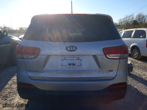 2016 Kia Sorento LX with VIN 5XYPG4A32GG005702, listed as a Copart auction lot 83770664 with 73,126 mi miles and Salvage Title. Bid and sale history available at carsss.com. Image 6.