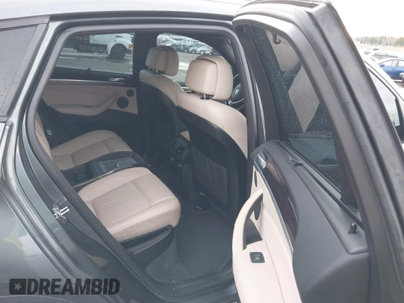 2009 BMW X6 z VIN 5UXFG83559LZ94179, wystawiony jako IAAI lot #41117261 z przebiegiem 108 997 mil mil oraz . Historia ofert i sprzedaży dostępna na DreamBid. Obrazek 8.