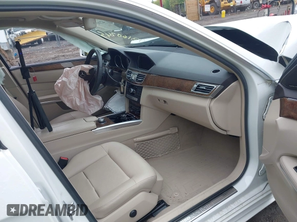 2014 Mercedes-Benz E 350 Luxury with VIN WDDHF8JB8EA980004, listed as a IAAI auction lot 42160745 with 58,418 mi miles and . Bid and sale history available at DreamBid. Image 5.