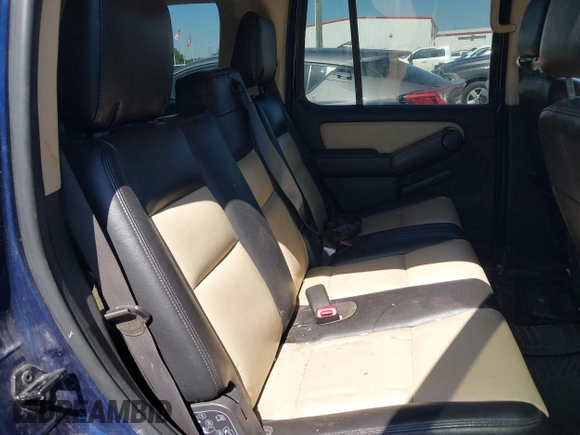 2008 Ford Explorer Eddie Bauer with VIN 1FMEU64E68UA33359, listed as a IAAI auction lot 41981250 with 174,708 mi miles. Bid and sale history available at carsss.com. Image 8.