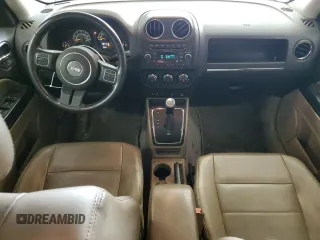 2014 Jeep Patriot High Altitude z VIN 1C4NJPFA7ED864569, wystawiony jako Copart lot #55280405 z przebiegiem 101 903 mil mil oraz Czysty tytuł • Clean title. Historia ofert i sprzedaży dostępna na DreamBid. Obrazek 8.