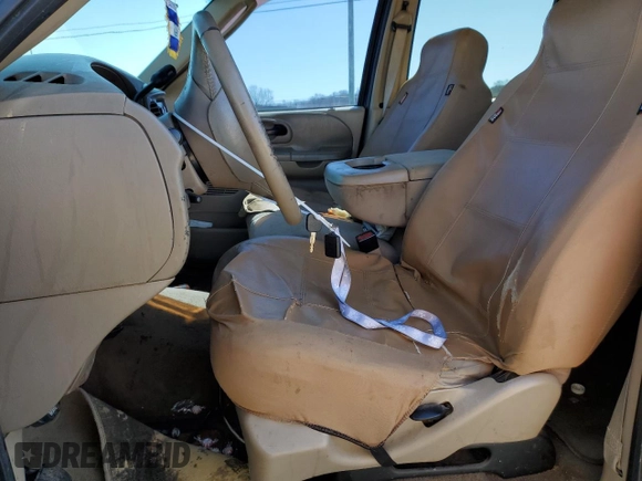 2003 Ford F-150 XLT with VIN 1FTRW07633KD25329, listed as a Copart auction lot 49438145 with 274,516 mi miles and Salvage Title. Bid and sale history available at carsss.com. Image 7.