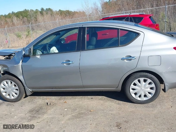 2014 Nissan Versa S with VIN 3N1CN7AP8EK462733, listed as a IAAI auction lot 41178658 with 109,074 mi miles. Bid and sale history available at carsss.com. Image 15.