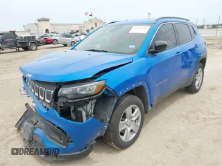2022 Jeep Compass Latitude with VIN 3C4NJDBB3NT231817, listed as a IAAI auction lot 42070320 with 44,804 mi miles and . Bid and sale history available at DreamBid. Image 17.