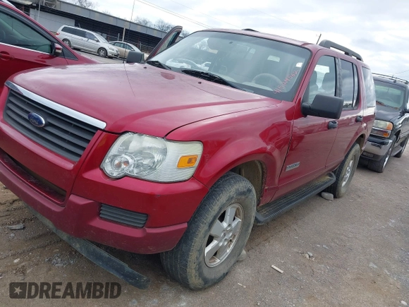 2006 Ford Explorer XLS with VIN 1FMEU62E26UA00830, listed as a IAAI auction lot 41524562 with 248,442 mi miles. Bid and sale history available at carsss.com. Image 2.