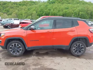 2019 Jeep Compass Trailhawk with VIN 3C4NJDDB5KT754054, listed as a IAAI auction lot 42184031 with 42,214 mi miles and . Bid and sale history available at DreamBid. Image 14.