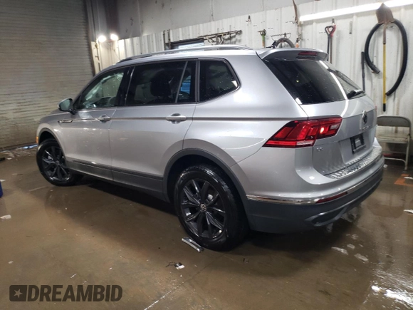 2024 Volkswagen Tiguan SE with VIN 3VVMB7AXXRM113563, listed as a Copart auction lot 44438595 with 819 mi miles and Salvage title. Bid and sale history available at DreamBid. Image 2.