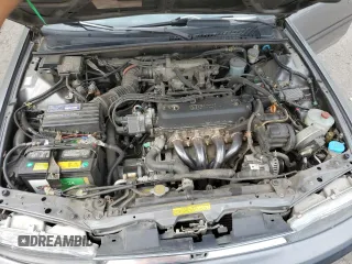 1990 Honda Accord EX with VIN JHMCB7563LC072616, listed as a Copart auction lot 67892284 with 218,918 mi miles and Salvage Title. Bid and sale history available at carsss.com. Image 13.