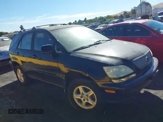 2001 Lexus RX 300 with VIN JTJHF10UX10223235, listed as a IAAI auction lot 40696736 with 288,280 mi miles. Bid and sale history available at carsss.com. Image 1.