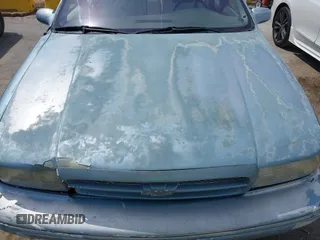 1995 Chevrolet Caprice with VIN 1G1BL52P9SR183249, listed as a IAAI auction lot 42125884 with Not Provided miles and . Bid and sale history available at DreamBid. Image 10.