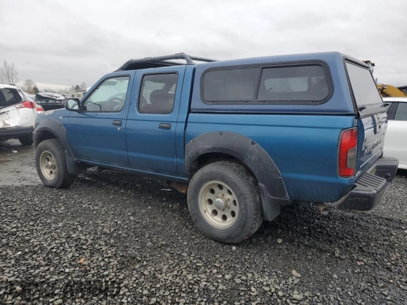 2001 Nissan Frontier SE with VIN 1N6ED27T71C398763, listed as a Copart auction lot 44035275 with 226,738 mi miles and Clean title. Bid and sale history available at DreamBid. Image 2.