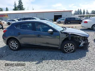 2015 Mazda 3 i Touring z VIN JM1BM1L73F1238360, wystawiony jako IAAI lot #42455285 z przebiegiem 124 319 mil mil oraz . Historia ofert i sprzedaży dostępna na DreamBid. Obrazek 14.