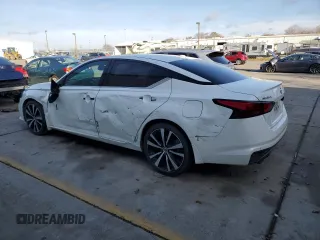 2019 Nissan Altima 2.5 Platinum with VIN 1N4BL4FVXKC110510, listed as a Copart auction lot 85307494 with 105,815 mi miles and Salvage Title. Bid and sale history available at carsss.com. Image 2.