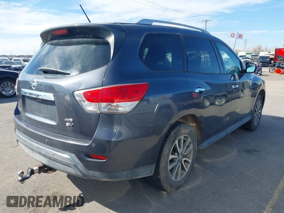 2013 Nissan Pathfinder SV with VIN 5N1AR2MM7DC629659, listed as a IAAI auction lot 41584506 with 213,884 mi miles. Bid and sale history available at carsss.com. Image 4.