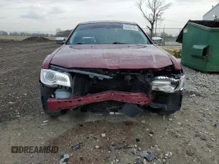 2020 Chrysler 300 Limited z VIN 2C3CCAEG0LH102810, wystawiony jako Copart lot #54324145 z przebiegiem 78 121 mil mil oraz Szkoda całkowita • Salvage title. Historia ofert i sprzedaży dostępna na DreamBid. Obrazek 5.