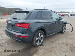 2020 Audi Q5 Premium with VIN WA1ANAFY0L2077771, listed as a IAAI auction lot 42049221 with 29,849 mi miles and . Bid and sale history available at DreamBid. Image 4.