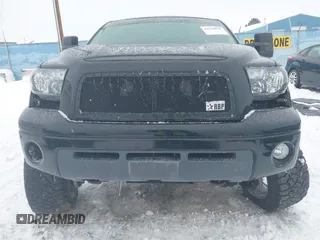 2008 Toyota Tundra 4WD Truck LTD with VIN 5TFDV58168X040096, listed as a IAAI auction lot 41558558 with 194,690 mi miles. Bid and sale history available at carsss.com. Image 12.
