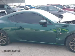 2020 Toyota 86 GT with VIN JF1ZNAE19L8751058, listed as a IAAI auction lot 40965891 with 33,925 mi miles. Bid and sale history available at carsss.com. Image 13.