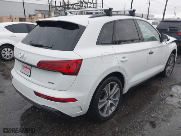 2025 Audi Q5 S line Premium with VIN WA1GAAFY2S2029189, listed as a IAAI auction lot 41576981 with 1,595 mi miles. Bid and sale history available at carsss.com. Image 4.