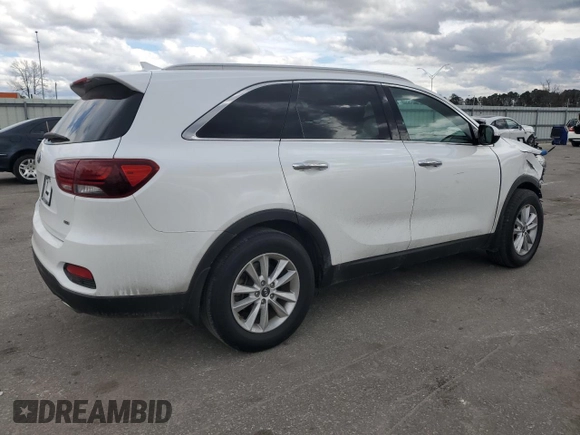 2019 Kia Sorento LX with VIN 5XYPG4A38KG534838, listed as a Copart auction lot 47555595 with 51,103 mi miles and Salvage Title. Bid and sale history available at carsss.com. Image 3.