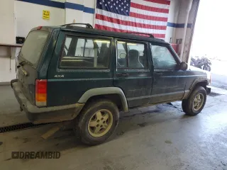 1997 Jeep Cherokee SE with VIN 1J4FJ28S1VL582070, listed as a Copart auction lot 43194435 with 192,534 mi miles and Salvage Title. Bid and sale history available at carsss.com. Image 3.