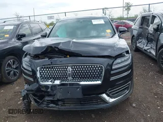 2020 Lincoln Nautilus Reserve z VIN 2LMPJ8KP6LBL14744, wystawiony jako IAAI lot #42116413 z przebiegiem 51 208 mil mil oraz . Historia ofert i sprzedaży dostępna na DreamBid. Obrazek 12.