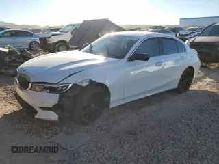 2020 BMW 3 Series 330i with VIN WBA5R1C06LFH94775, listed as a Copart auction lot 88981515 with 39,127 mi miles and Salvage Title. Bid and sale history available at carsss.com. Image 1.