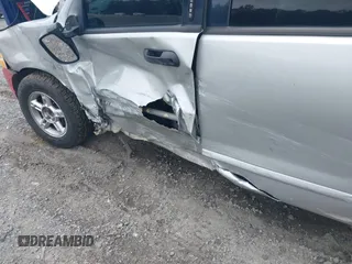 2004 Ford Explorer XLT с VIN 1FMZU63W74UB87536, выставлен на аукционе IAAI как лот 42498752 с пробегом 217 874 миль миль и . История ставок и продаж доступна на DreamBid. Изображение 6.