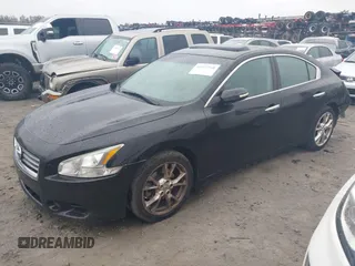 2014 Nissan Maxima S with VIN 1N4AA5AP2EC456457, listed as a IAAI auction lot 41077168 with 171,846 mi miles and . Bid and sale history available at DreamBid. Image 2.
