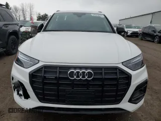 2024 Audi Q5 Komfort with VIN WA1AAAFY4R2124076, listed as a Copart auction lot 84029874 with 66 mi miles and Non Repairable. Bid and sale history available at carsss.com. Image 5.