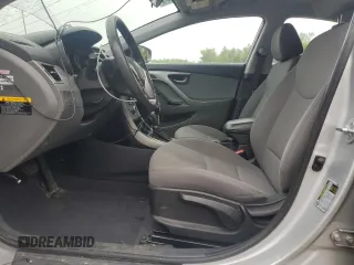 2014 Hyundai Elantra SE z VIN 5NPDH4AE9EH516525, wystawiony jako Copart lot #59575975 z przebiegiem 92 180 mil mil oraz Czysty tytuł • Clean title. Historia ofert i sprzedaży dostępna na DreamBid. Obrazek 7.
